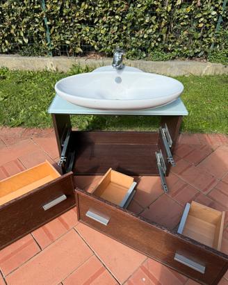Mobile bagno con lavandino