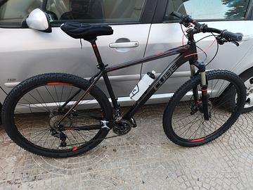 MTB CUBE 29"