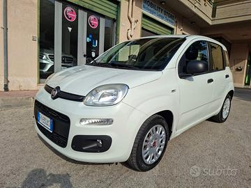 Fiat Panda 1.3 MJT 80 CV Lounge autocarro