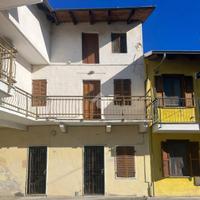 CASA SEMINDIPENDENTE A ALICE CASTELLO