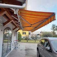 Tenda con motore elettrico