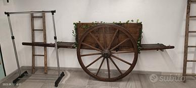 Carro antico, ruota scale
