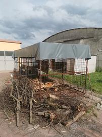 Porta legna in ferro e telone in pvc