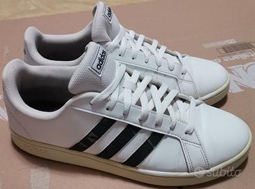 SCARPE ADIDAS GRAND COURT BASE. 