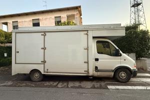 Autonegozio Renault Master