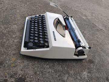 Macchina da scrivere