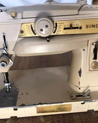 Singer 411M Vintage Made in Italy MA042248