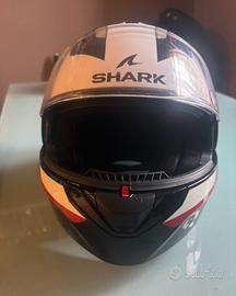 Casco Shark