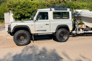 Defender 300