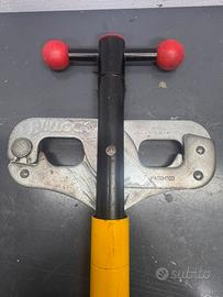 Bullock blocca pedali