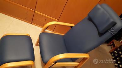 Seggiolone con poggiapiedi