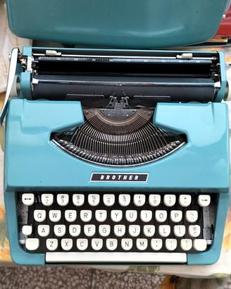 macchina da scrivere Brother  vintage 