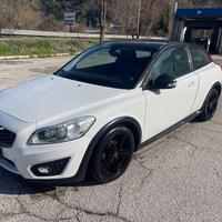 VOLVO - C30 - D3 Black Design