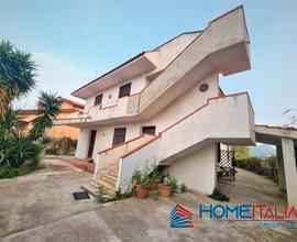 Villa Indipendente idele per due famiglie