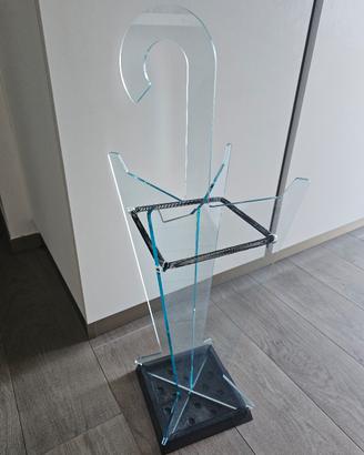 Portaombrelli design Lettera G