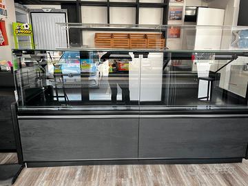 Banco alimentare e Vetrina portabacinelle