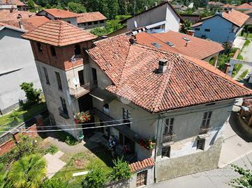 CASA SEMINDIPENDENTE A BARBANIA