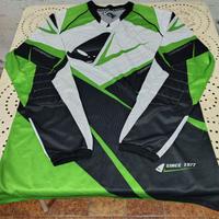 Pantaloni e maglia Motocross