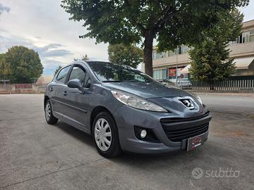 Peugeot 207 1.4 HDi 70CV 2011
