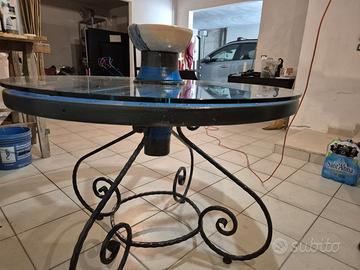 Tavolo rustico fatto a mano