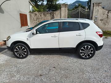 NISSAN QASHQAI 1.5 diesel