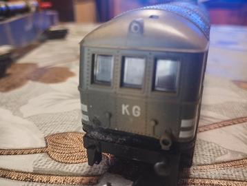 Treno Leopold militare Lima