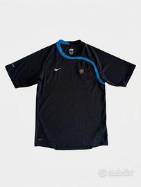 T-shirt Nike Total 90 Vintage – Nera e Blu – Tagli