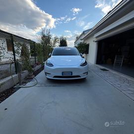 TESLA MODL Y  AWD LONG RANGE
