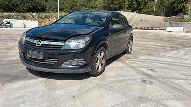 RICAMBI USATI OPEL ASTRA 1.3 2006 Z13DTH - CARROZZ