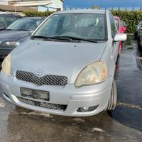 Ricambi usati per Toyota Yaris 1000benz del 2004