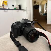 Canon eos 2000D - charger and cables - lens EFS 18