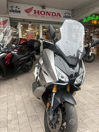 Honda forza  750 grigia permuta e garanzia honda