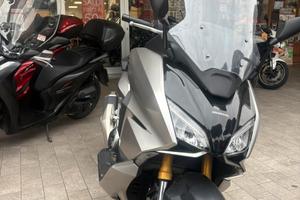 Honda forza  750 grigia permuta e garanzia honda