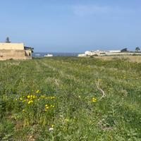 Terreno tra mare e montagna a Pizzolungo