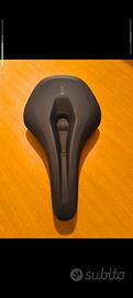 Sella Fizik Aidon Terra X5 Carbon nero 160mm