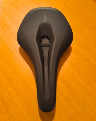 Sella Fizik Aidon Terra X5 Carbon nero 160mm