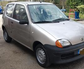 FIAT 600 CILINDRATA 900 BENZINA