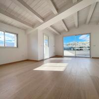 Quadrilocale nuovo con terrazzo 30 mq - centro