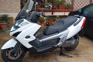 Kymco MyRoad 700i