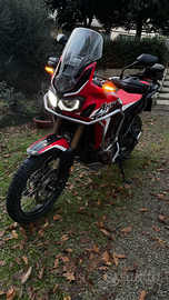 Honda Africa Twin 1000 manuale tricolor 2019