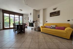 3 LOCALI A RIMINI