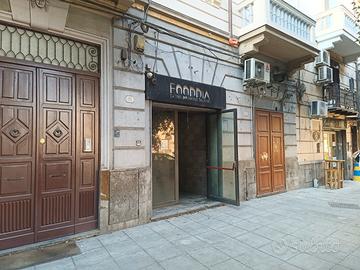 Piazza verdi negozio mq 65 ideale come punto atm