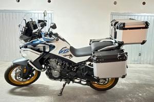 cf moto mt 800 explorer come nuova
