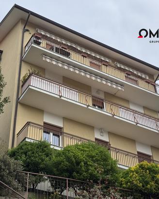 VIA SAN PASQUALE - Ristrutturato con terrazzino e