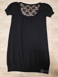 vestito nero in maglia con pizzo