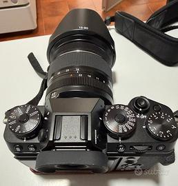 Fujifilm perfetta X-T5  kit con 16-80