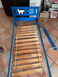letto  in legno 