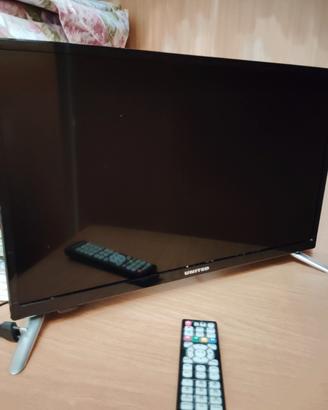 TV con telecomando 