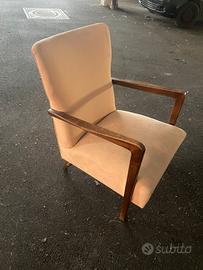 Poltrona e tavolino