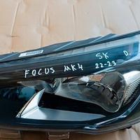 Faro anteriore sinistro Ford Focus MK4